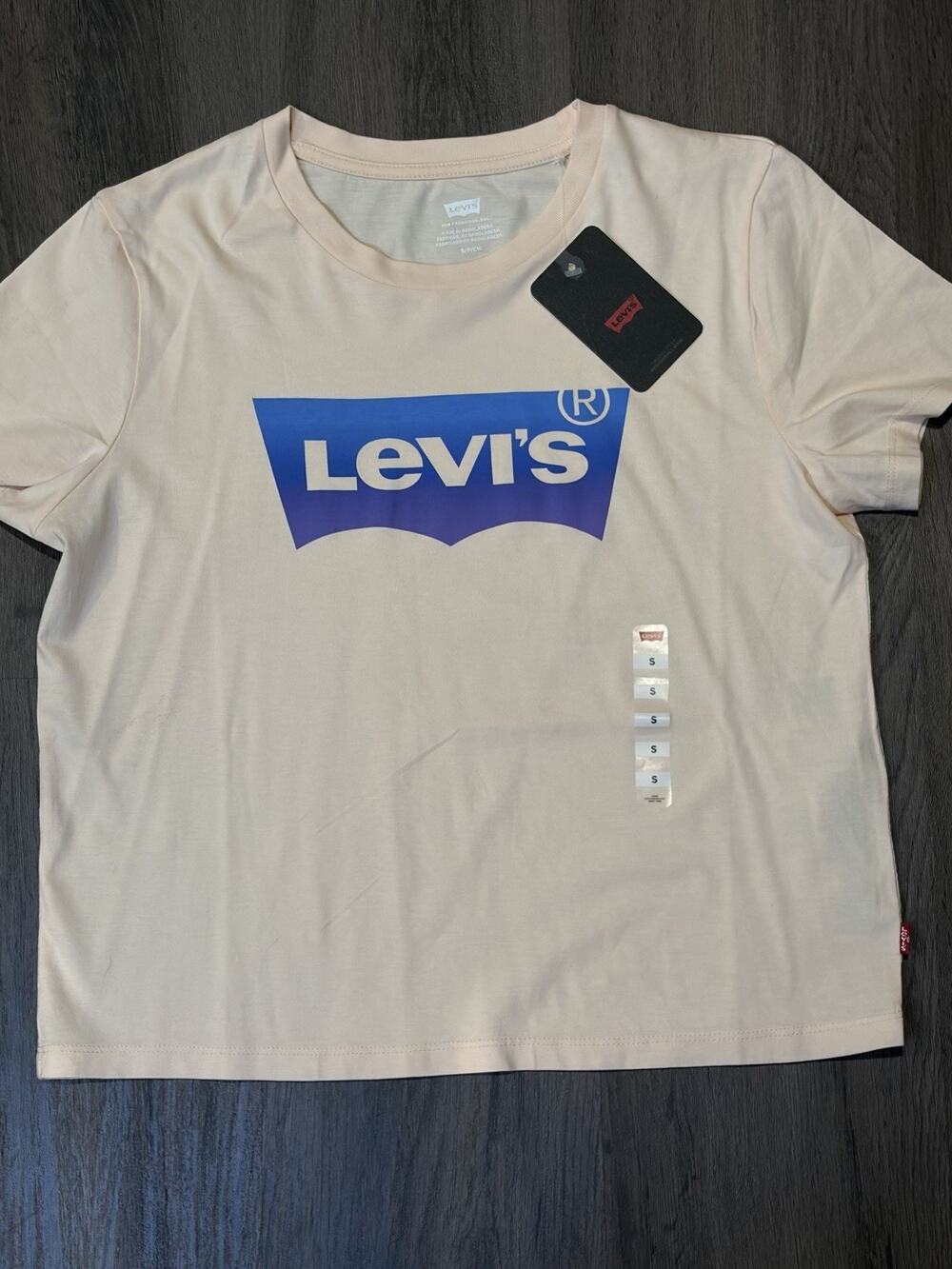 Levi's Women’s Size S Peach Logo Crew Neck Short Sleeve Cotton Knit Tee Tagless